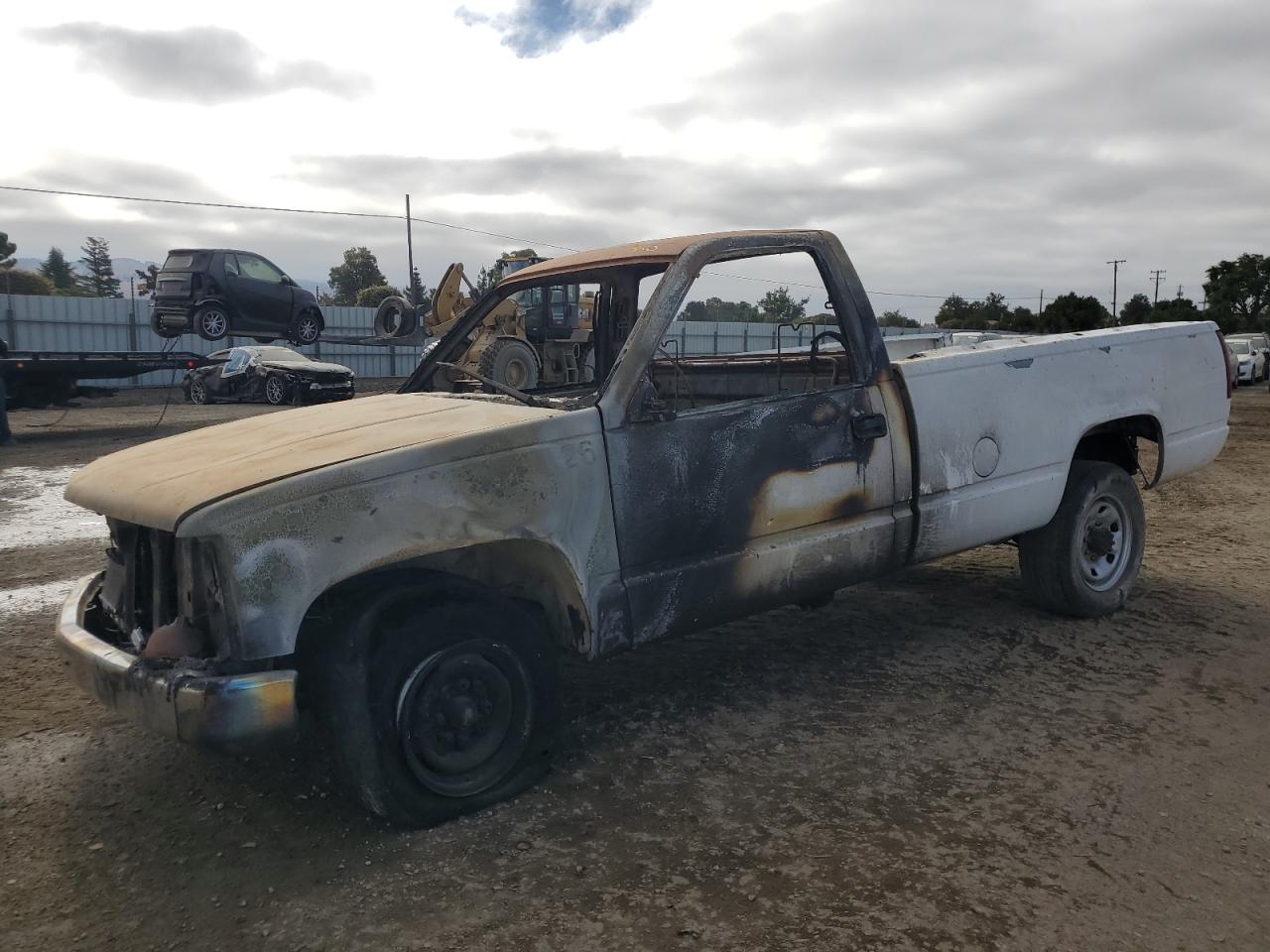 2000 Chevrolet Silverado 3500, VIN 1GCGC34R8YR226245 — Burn