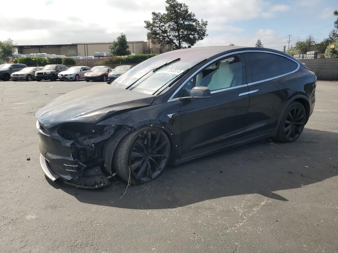 2019 Tesla Model X 75D, VIN 5YJXCBE21KF153146 — Front end