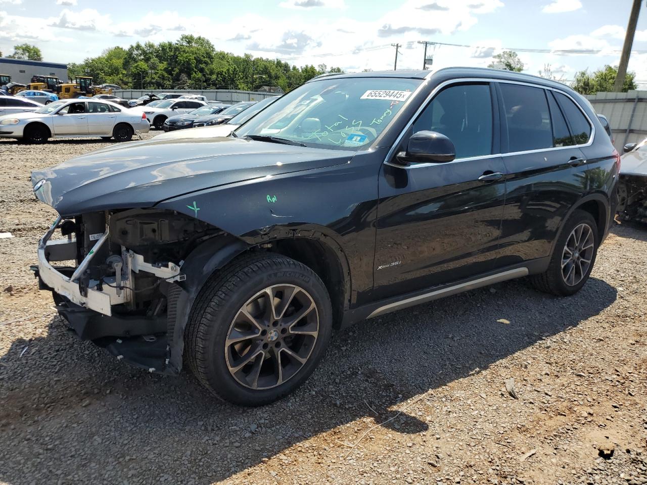 2018 BMW X5 xDrive35i, VIN 5UXKR0C52J0X90875 — Front end