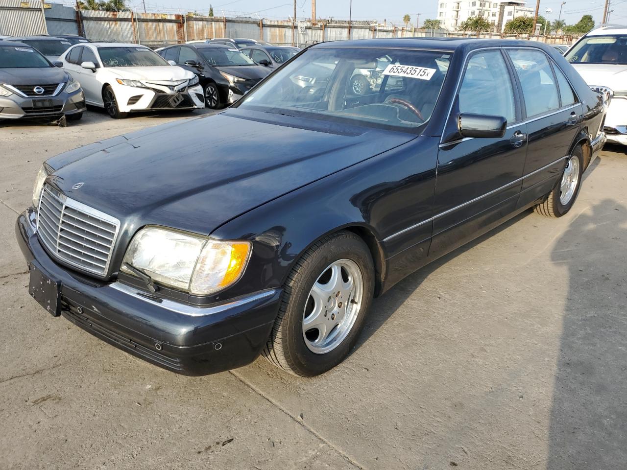 1999 Mercedes-Benz S, VIN WDBGA57G5XA428158 — Normal wear