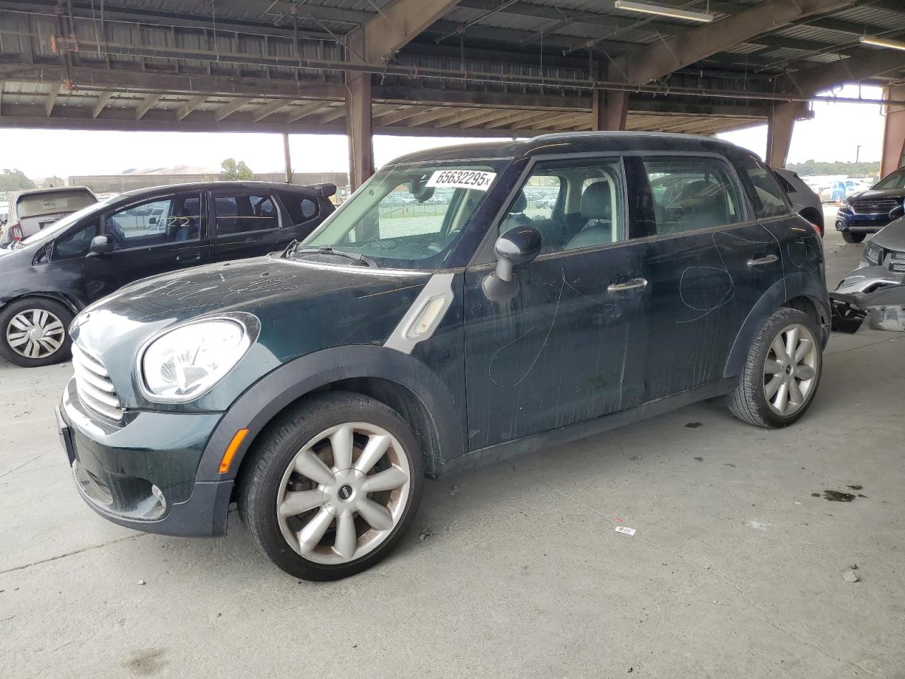 2014 MINI Countryman, VIN WMWZB3C59EWR42379 — Вандализм