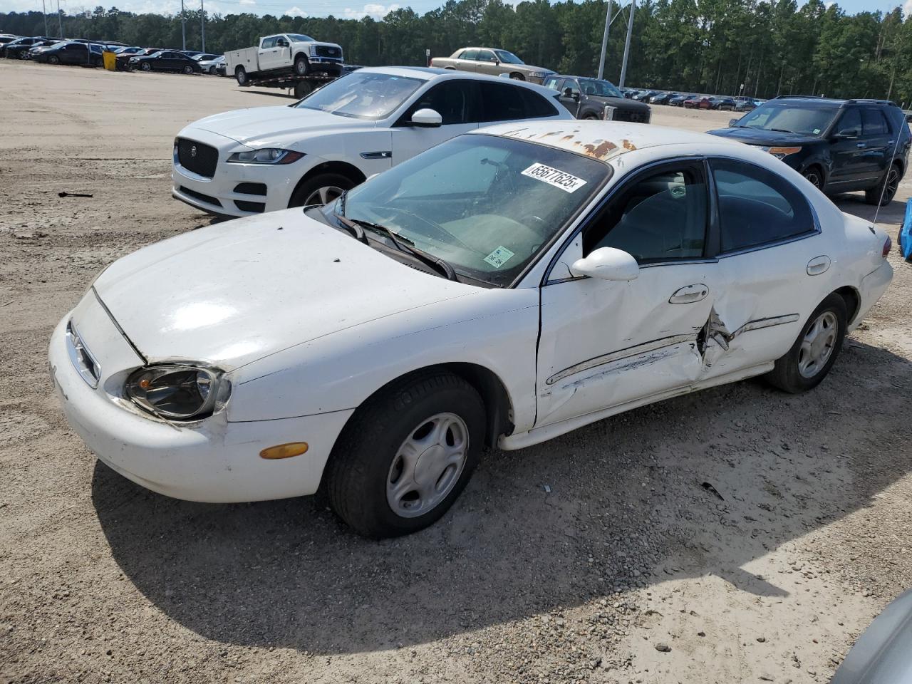 1997 Mercury Sable GS, VIN 1MELM50U2VA639305 — Side