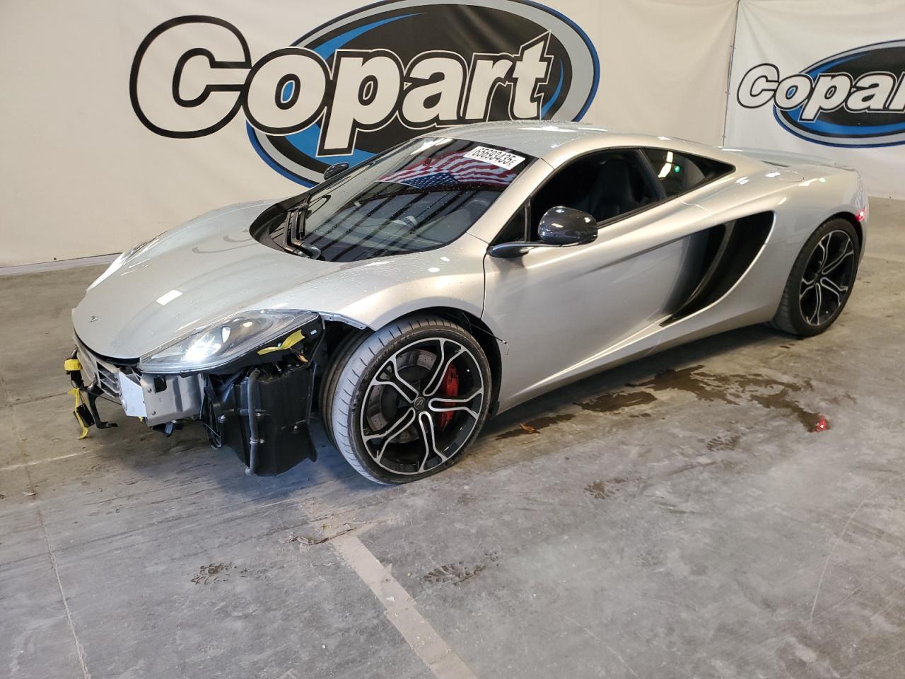 2012 McLaren MP4-12C, VIN SBM11AAA6CW001273 — Front end