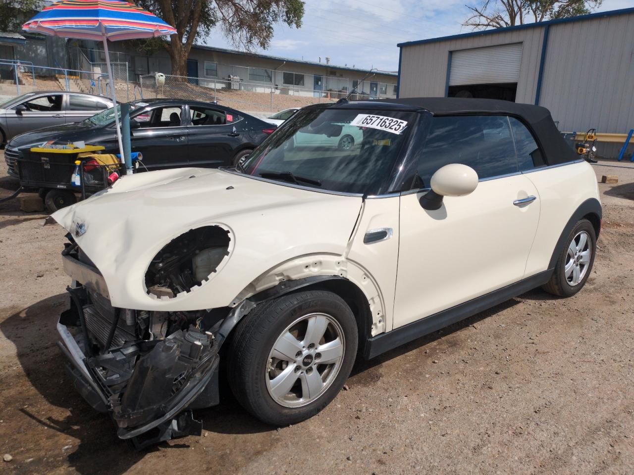 2018 MINI Convertible Cooper, VIN WMWWG5C54J3C68799 — Перед