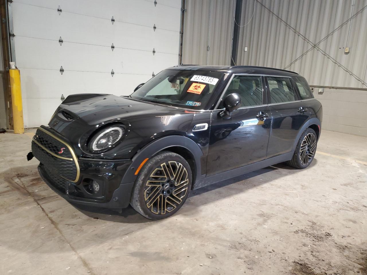 2024 MINI Clubman Cooper S, VIN WMWXJ1C08R2U69123 — Перед