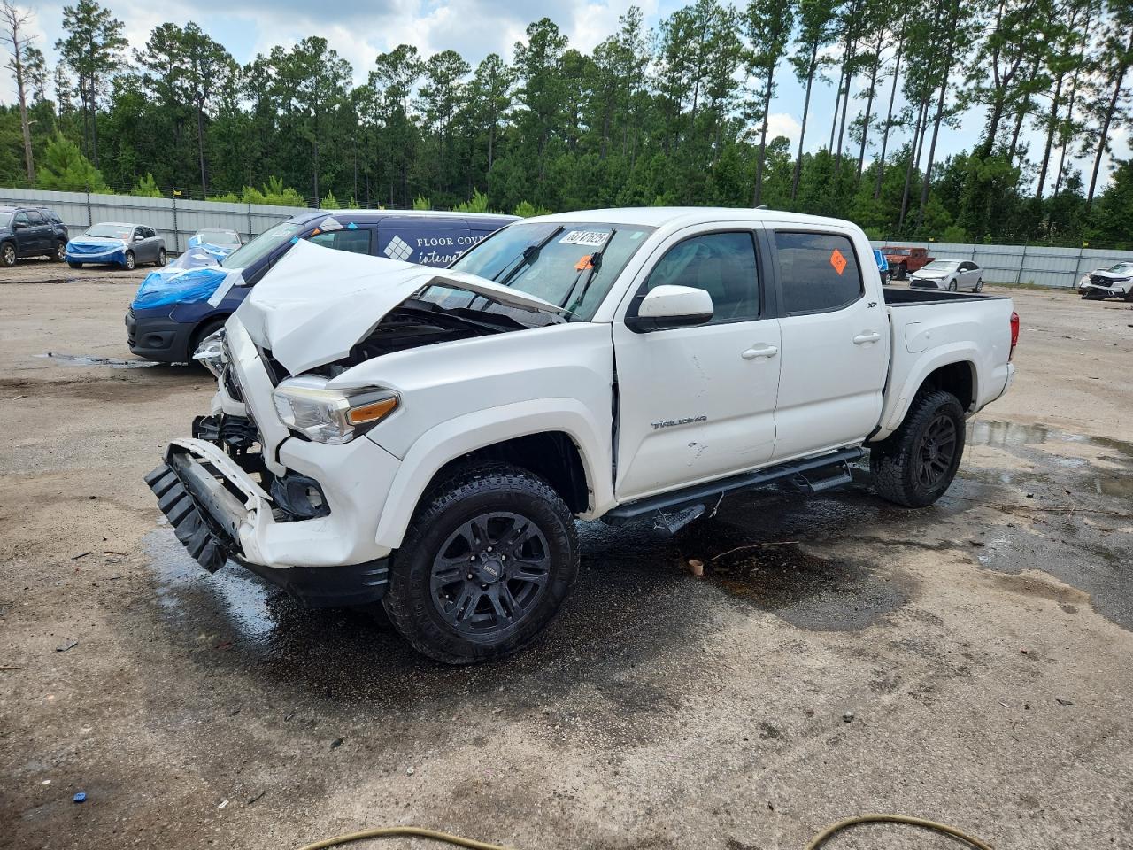 2019 Toyota Tacoma SR5, VIN 3TMAZ5CN4KM089053 — Front end
