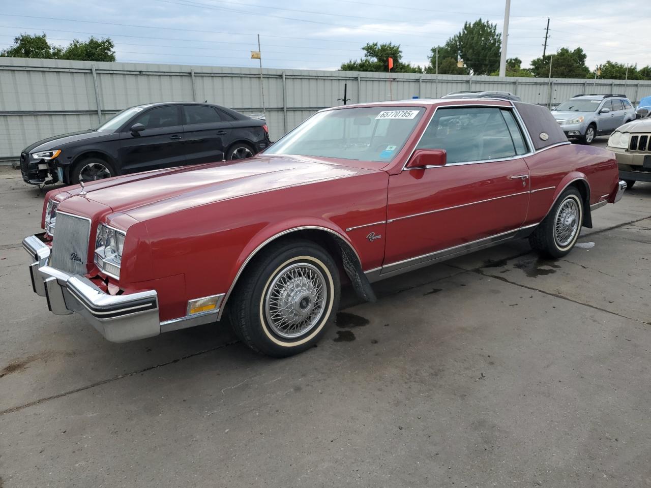 1985 Buick Riviera, VIN 1G4EZ57Y9FE430864 — Град