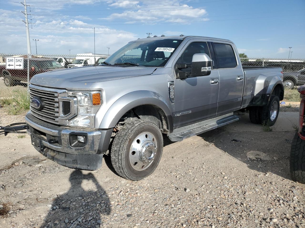 2022 Ford F-450 XL, VIN 1FT8W4DT2NEF04332 — Side