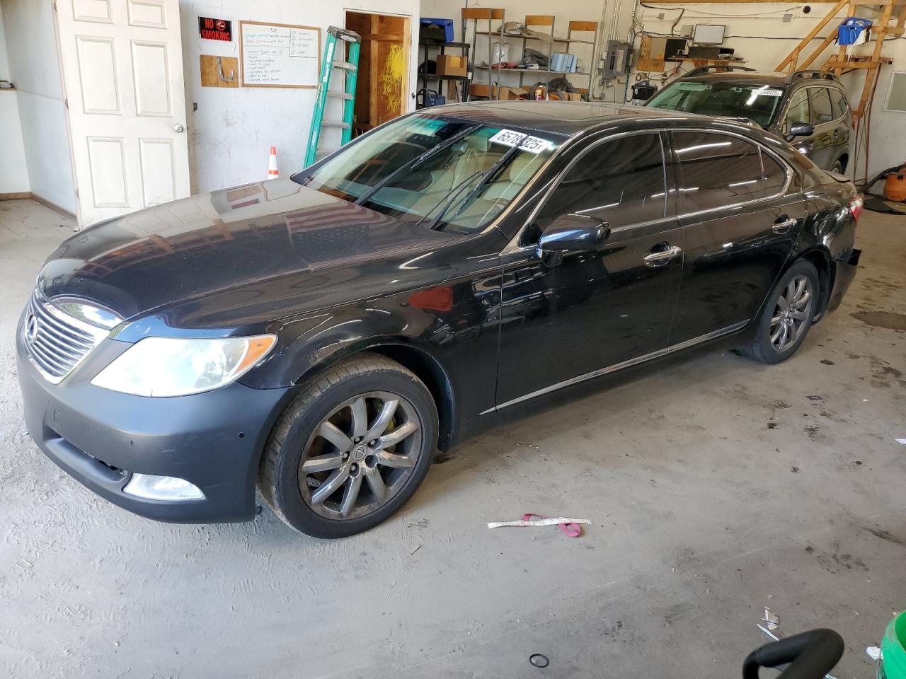 2009 Lexus LS 460 L, VIN JTHGL46F195034746 — Фото с аукциона