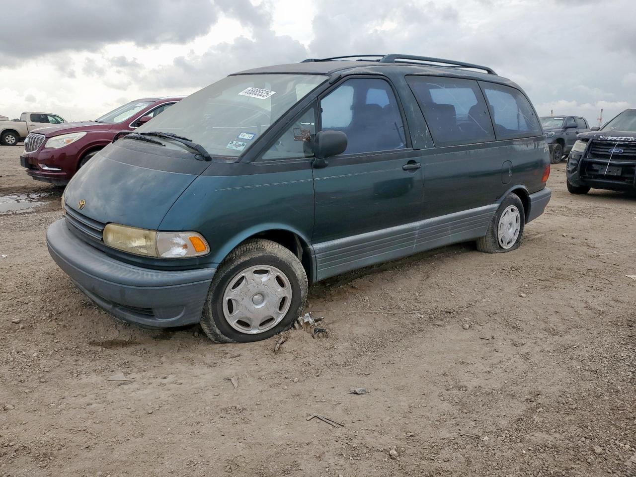 1995 Toyota Previa, VIN JT3AC13R5S1166107 — Normal wear