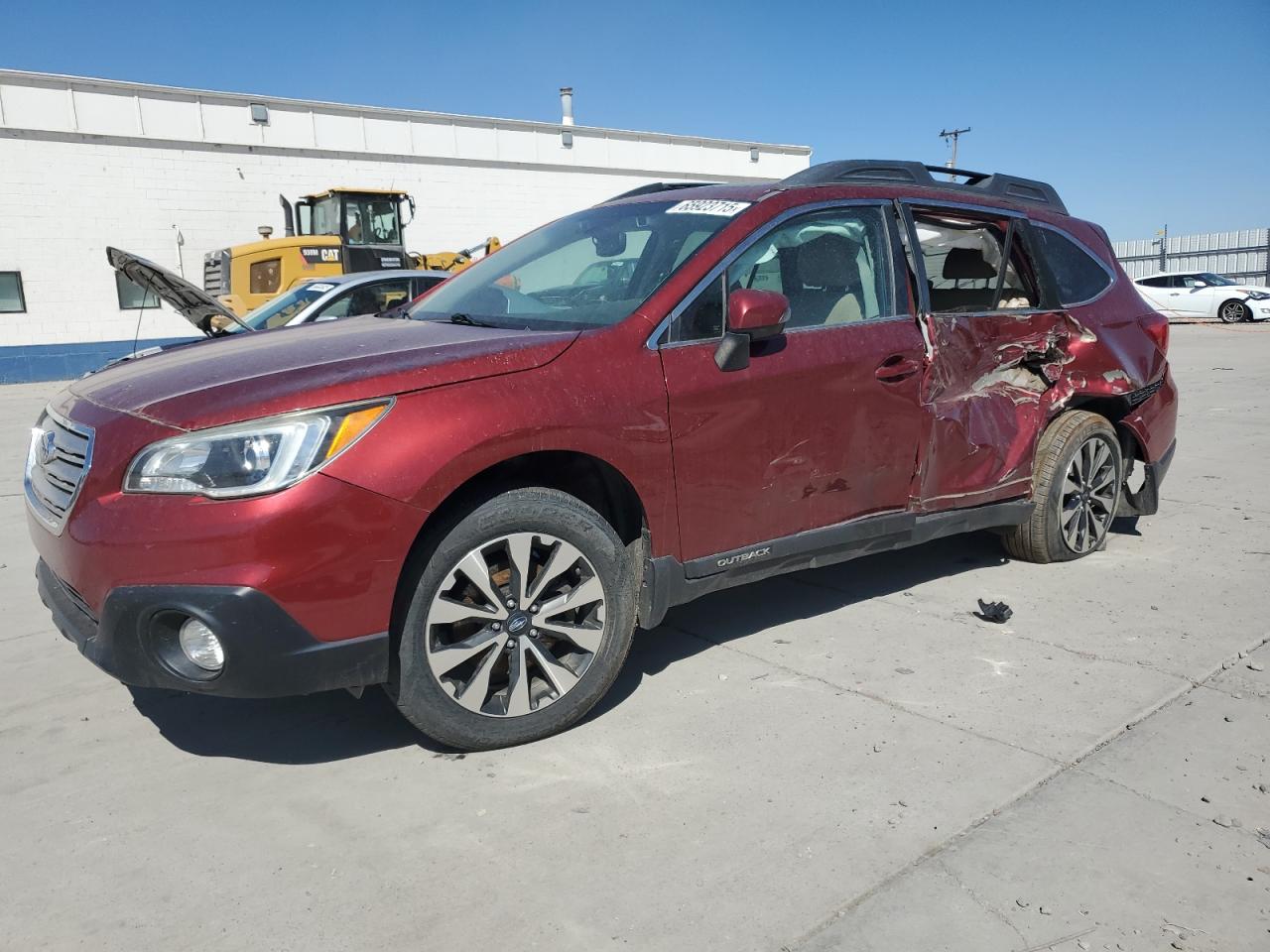 2016 Subaru Outback Limited, VIN 4S4BSENC9G3315385 — Фото с аукциона