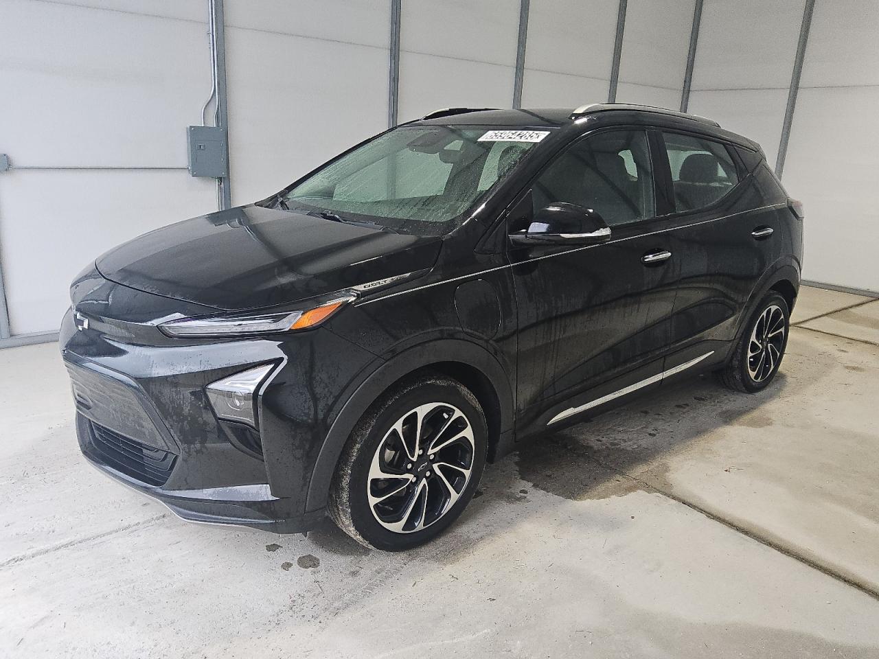 2022 Chevrolet Bolt EUV Premier, VIN 1G1FZ6S00N4133608 — Minor dents and scratches