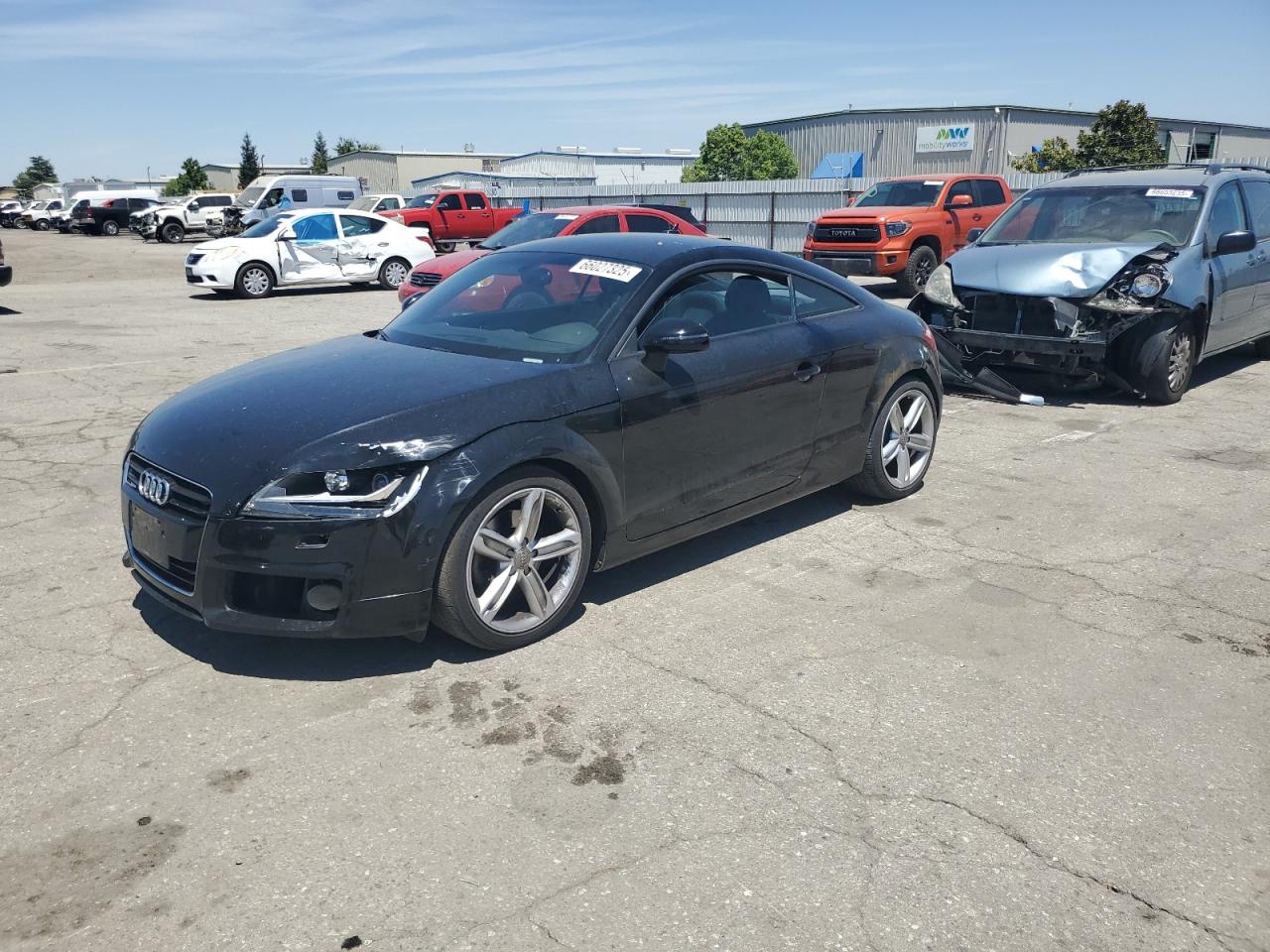 2011 Audi TT Premium Plus, VIN TRUBFAFK9B1020014 — Перед