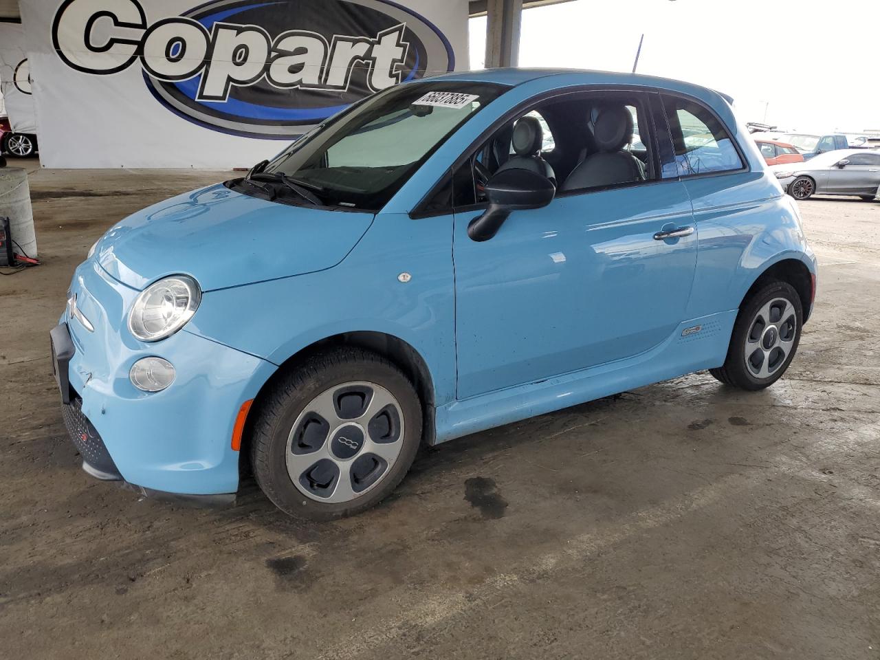 2015 FIAT 500e, VIN 3C3CFFGE6FT503192 — Minor dents and scratches