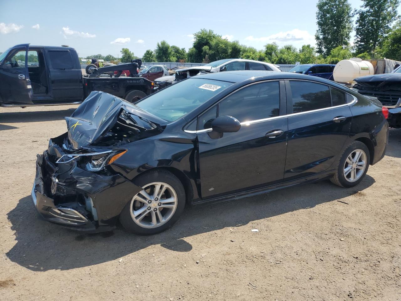 2016 Chevrolet Cruze LT, VIN 1G1BD5SM0G7231663 — Front end
