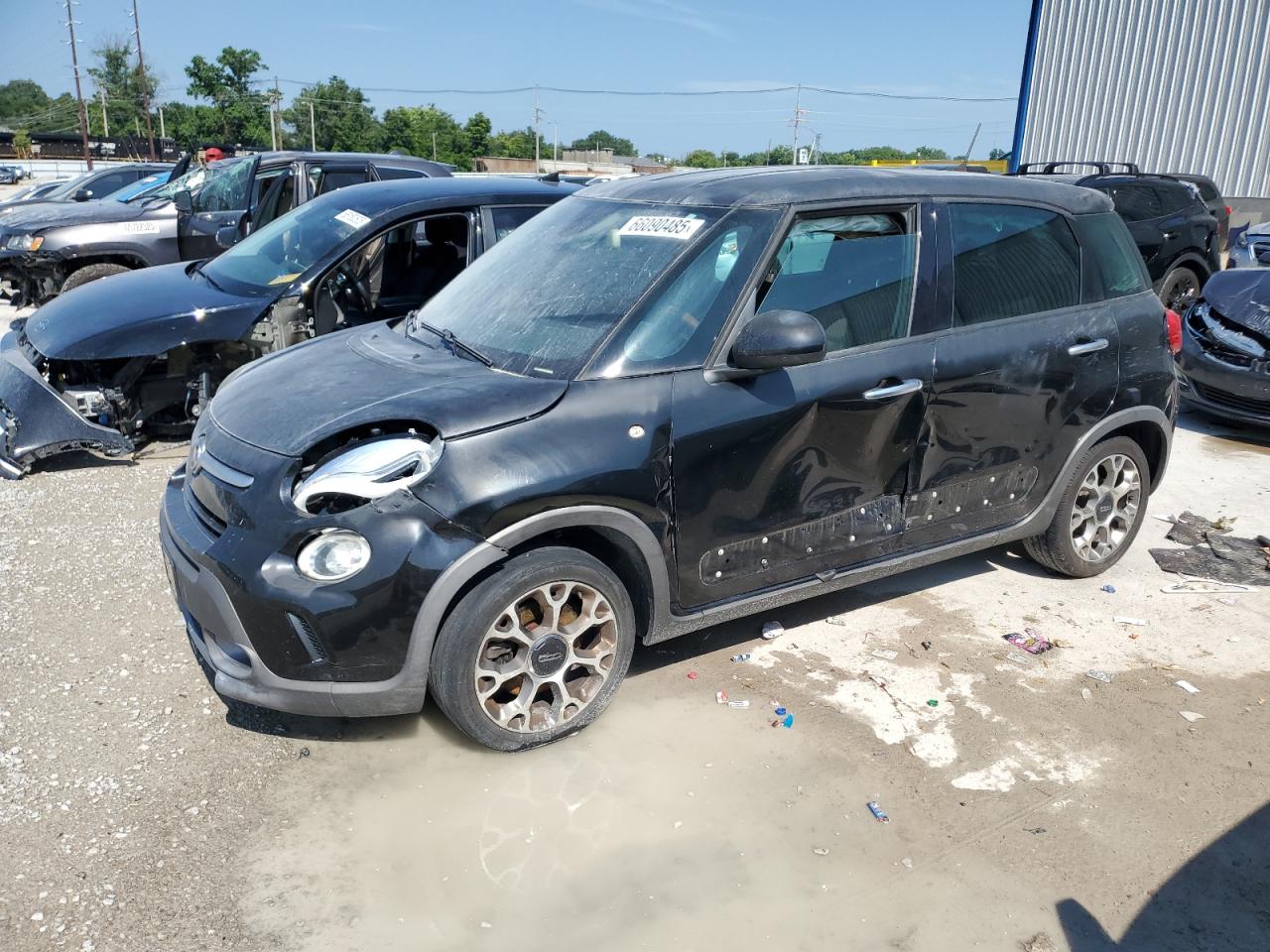 2014 FIAT 500L Trekking, VIN ZFBCFADH1EZ020104 — Бок