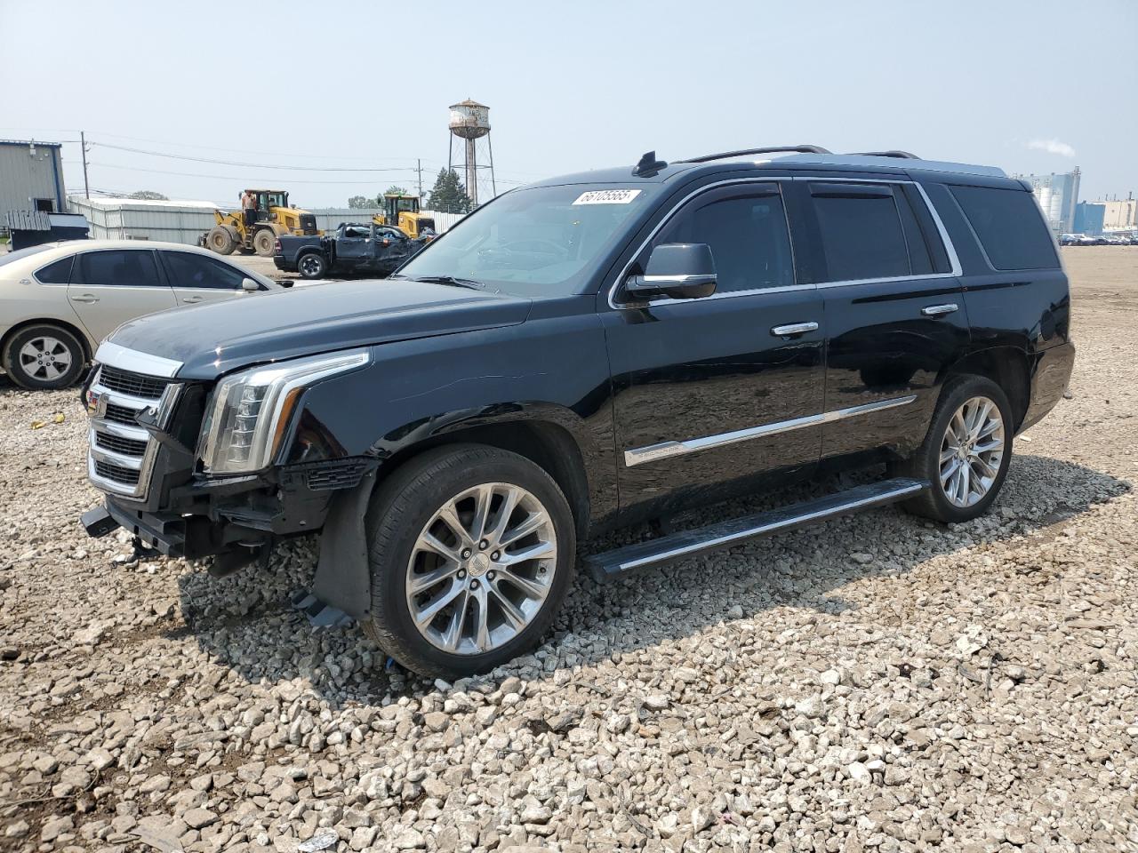 2017 Cadillac Escalade Premium Luxury, VIN 1GYS4CKJ7HR314749 — Front end