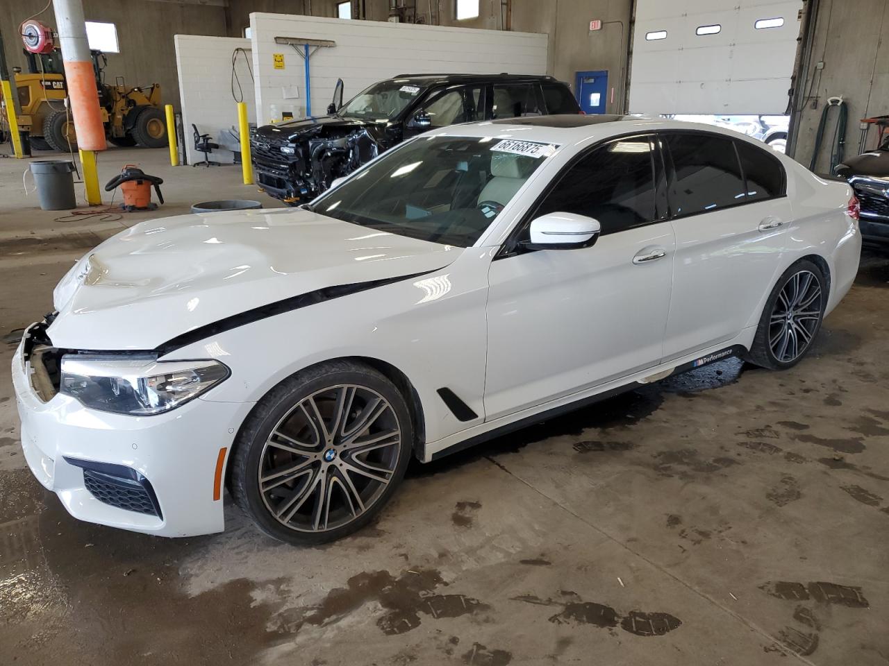 2018 BMW 5 Series 540i, VIN WBAJE5C51JWA94981 — Front end