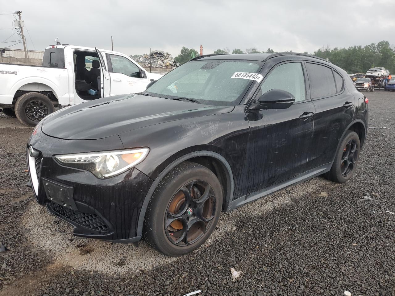 2018 Alfa Romeo Stelvio Sport, VIN ZASFAKPN9J7B70927 — Minor dents and scratches