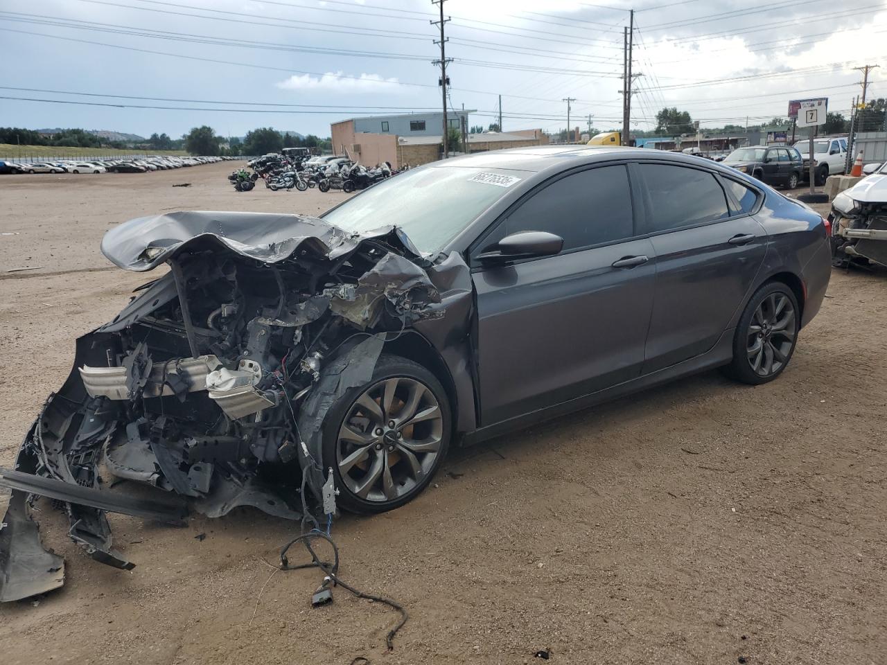 2015 Chrysler 200 S, VIN 1C3CCCDG7FN727634 — Front end