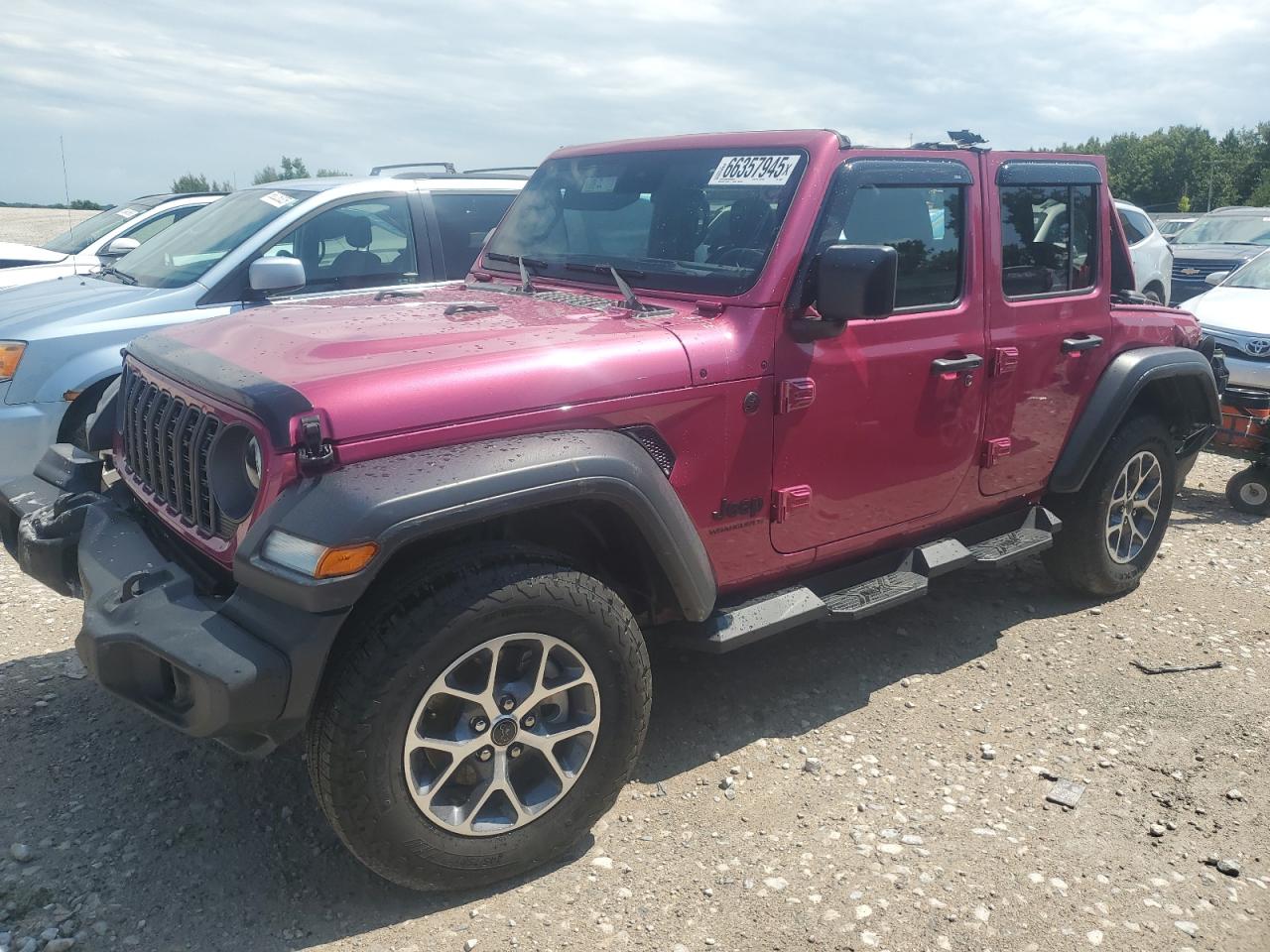 2024 Jeep Wrangler Sport S, VIN 1C4PJXDG4RW338863 — Фото с аукциона