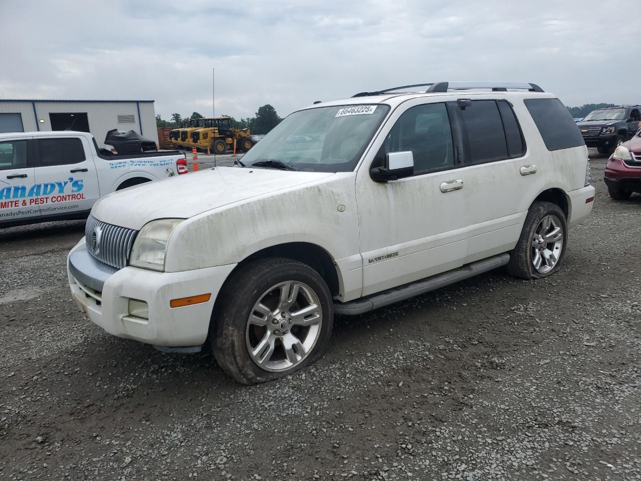 2010 Mercury Mountaineer Premier, VIN 4M2EN4J84AUJ07205 — Vandalism