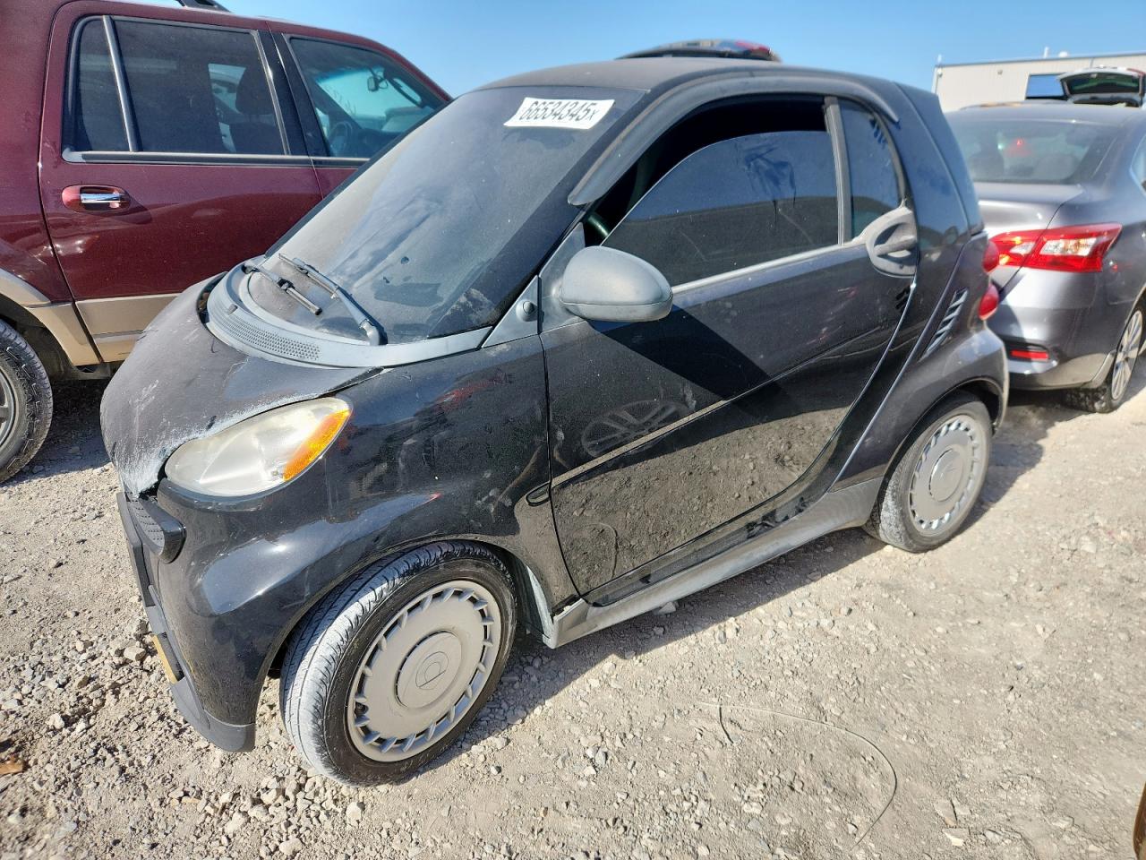2015 Smart fortwo Passion, VIN WMEEJ3BA8FK797803 — Днище