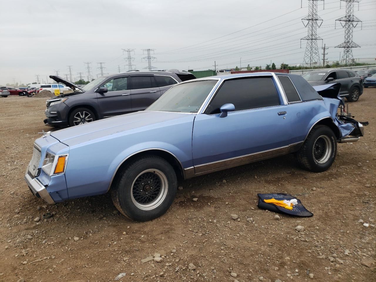1983 Buick Regal Limited, VIN 1G4AM47A9DH964470 — Зад