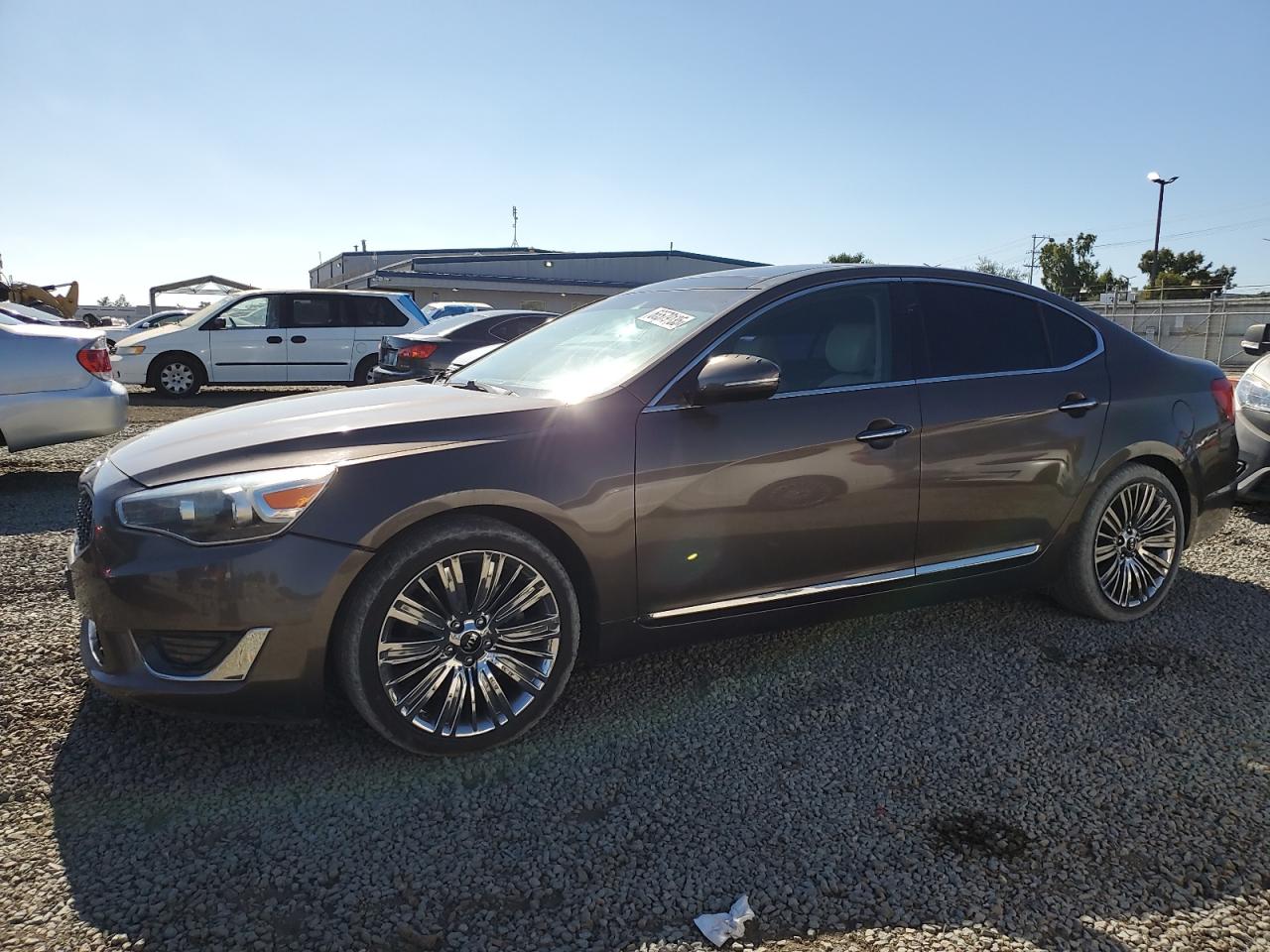 2014 Kia Cadenza Premium, VIN KNALN4D7XE5147981 — Фото с аукциона