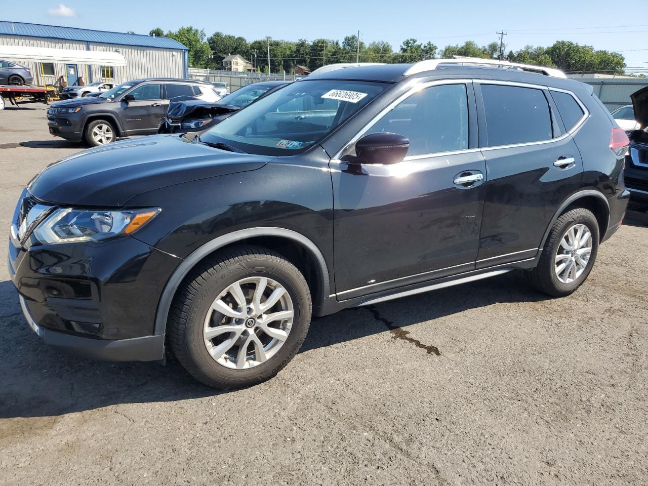 2020 Nissan Rogue SV, VIN JN8AT2MV0LW103177 — Auction photo