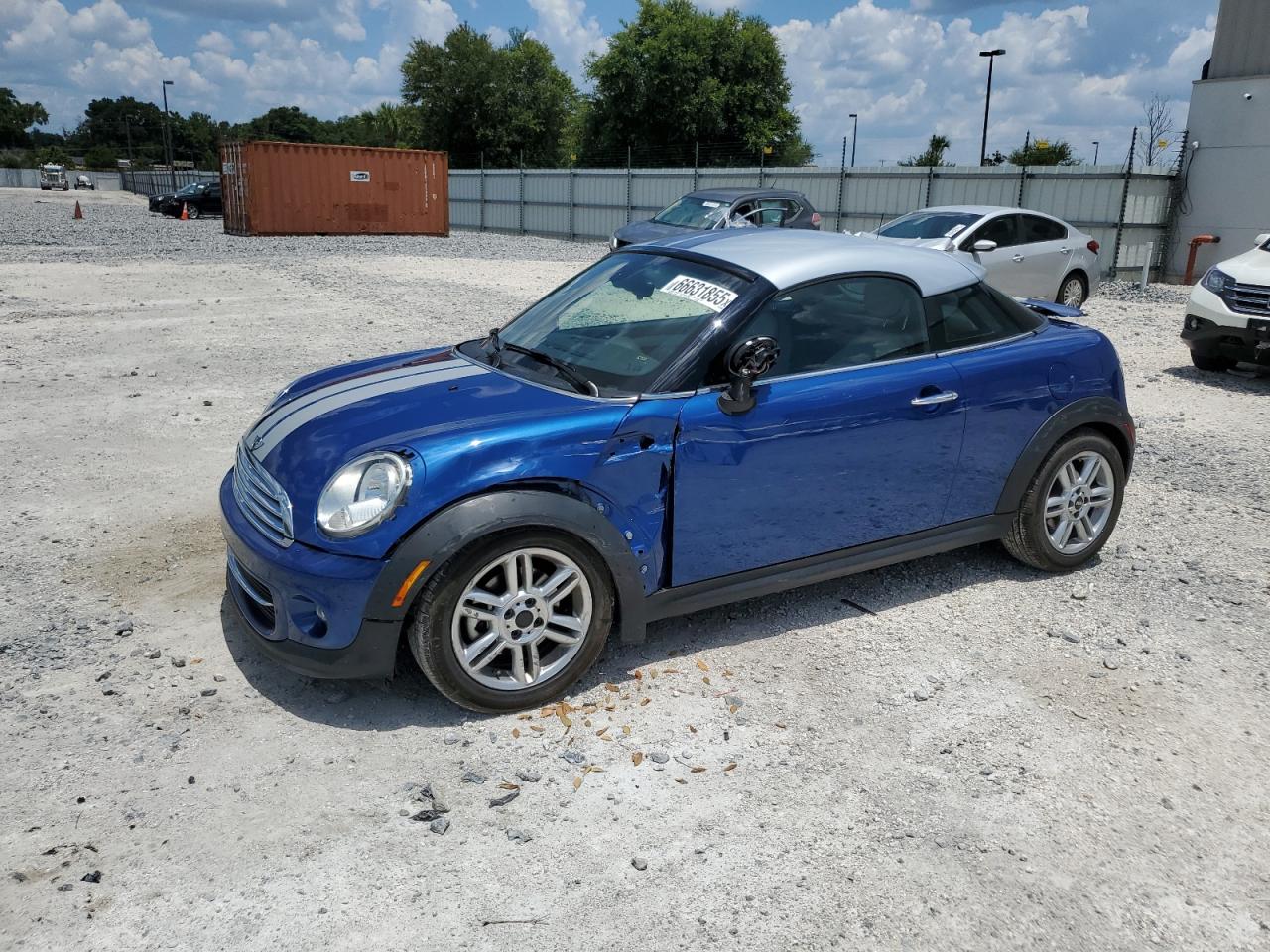 2015 MINI Coupe, VIN WMWSX1C54FT508137 — Side