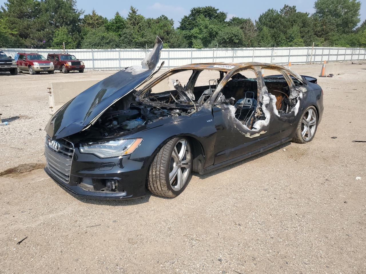 2013 Audi S6 Prestige, VIN WAUJ2AFC1DN139680 — Пожар