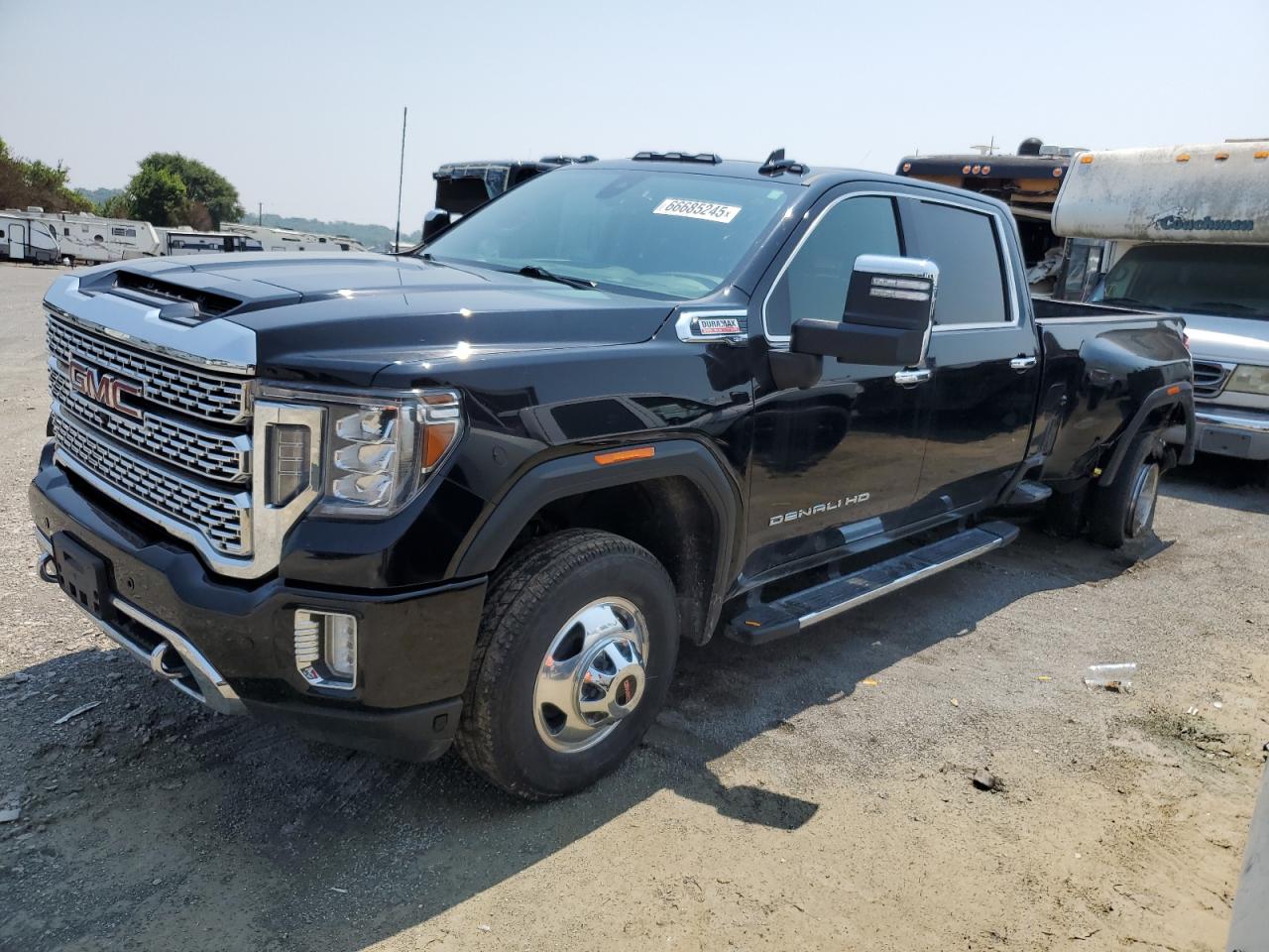 2022 GMC Sierra 3500HD Denali, VIN 1GT49WEY4NF245316 — Side