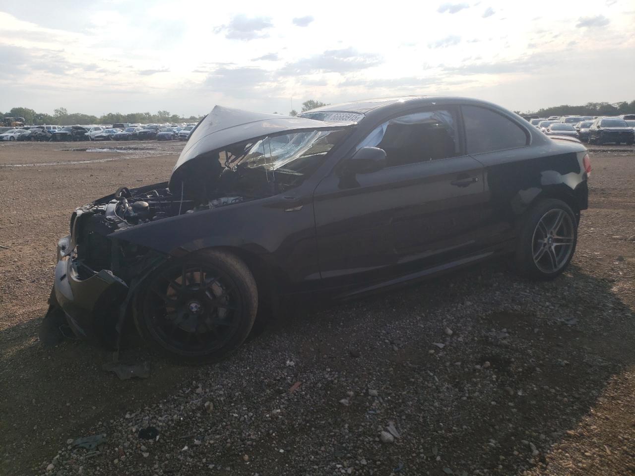 2012 BMW 1 Series 135i, VIN WBAUC9C54CVM12916 — Перед
