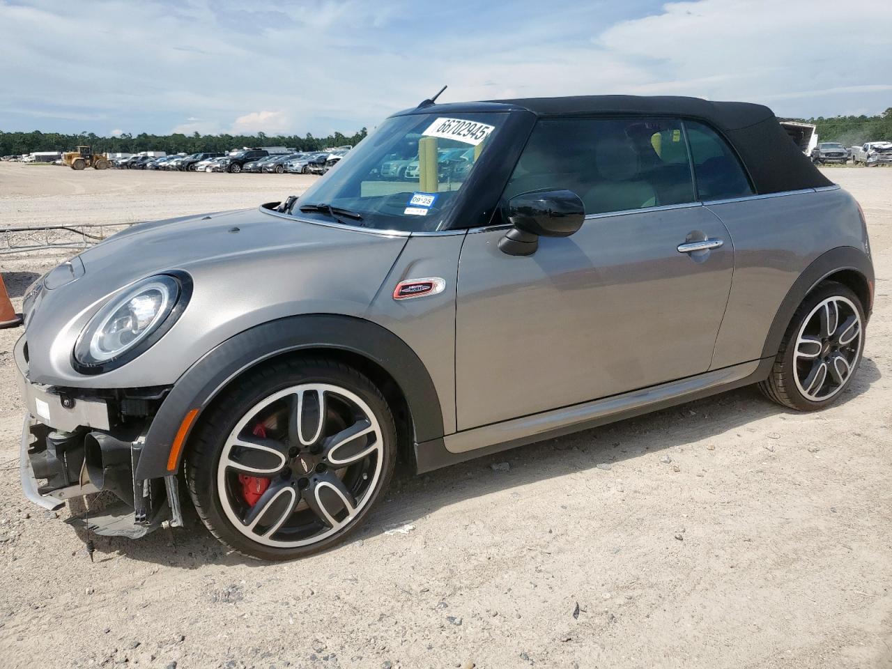 2020 MINI COOPER, VIN WMWWJ9C06L3L68657 — Front end