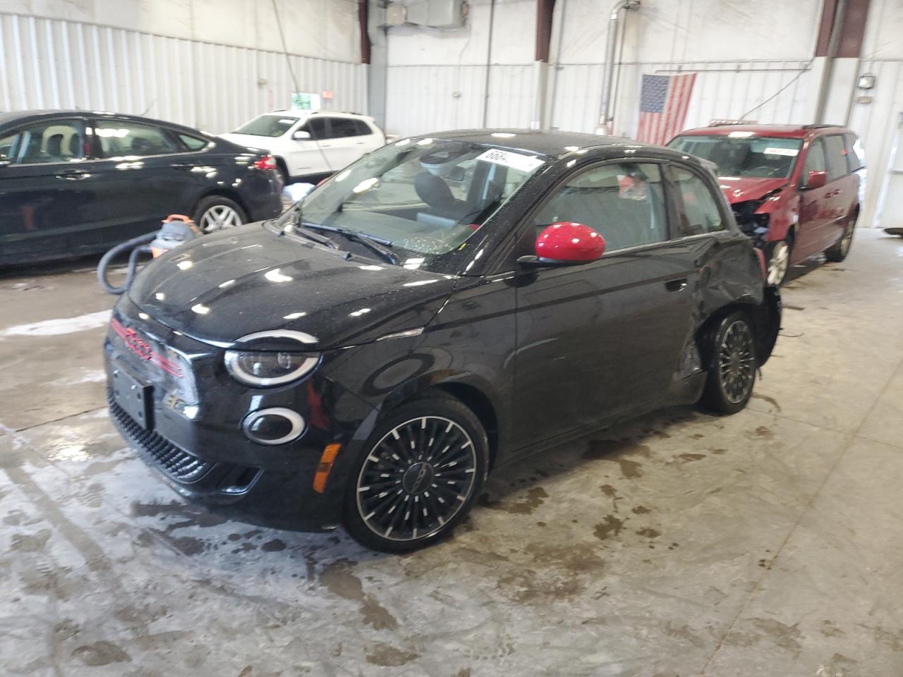 2024 FIAT 500e INSPI(RED), VIN ZFAFFAA46RX217208 — Rear end