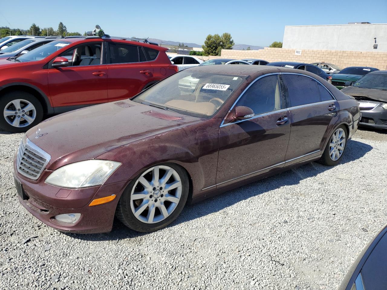2007 Mercedes-Benz S 550, VIN WDDNG71X07A061560 — Minor dents and scratches