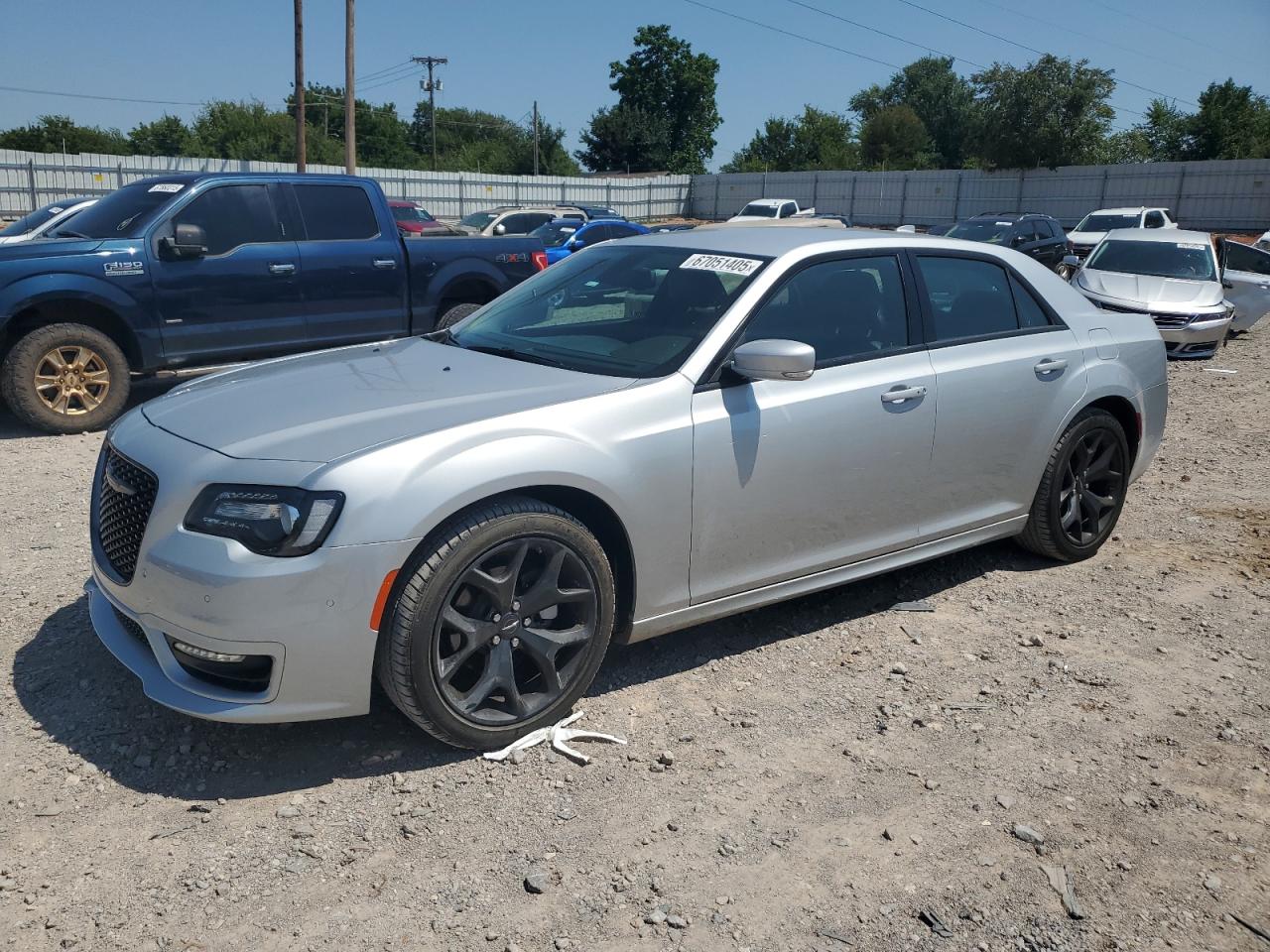 2022 Chrysler 300 Touring L, VIN 2C3CCADG5NH178978 — Некачественный ремонт