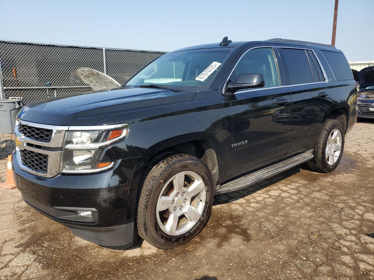 2015 Chevrolet Tahoe LT, VIN 1GNSKBKC1FR560675 — Minor dents and scratches