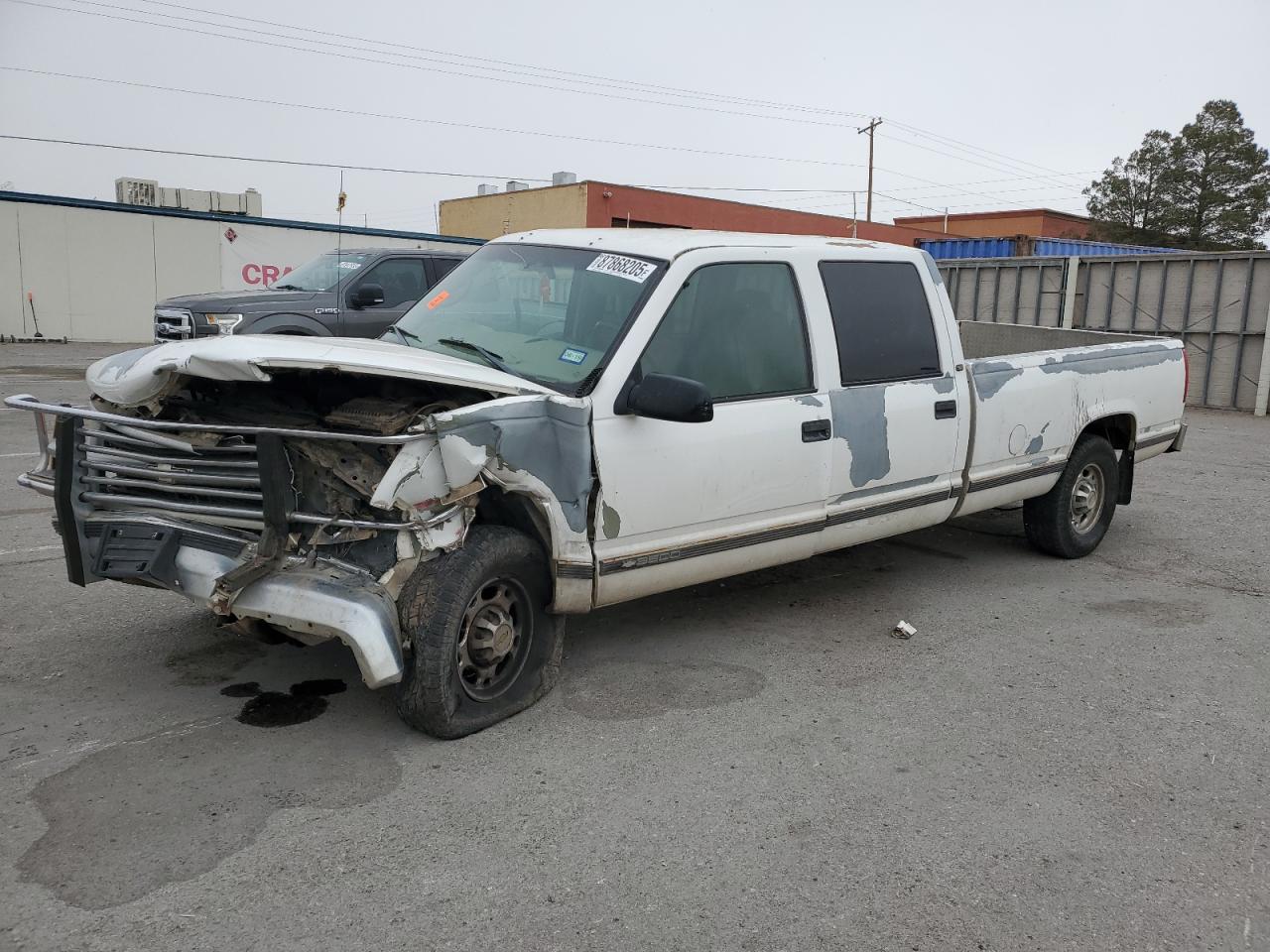 1998 Chevrolet Silverado 3500, VIN 1GCGC33R6WF062753 — Перед