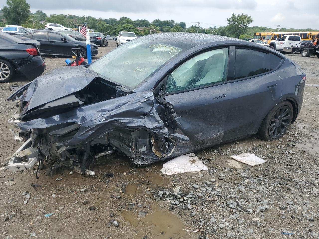 2021 Tesla Model Y Performance, VIN 5YJYGDEF8MF134765 — Front end