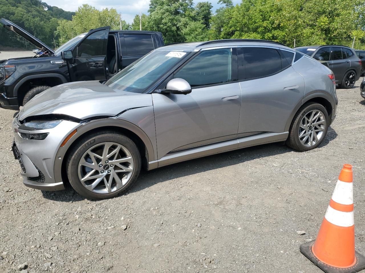 2024 Genesis GV60 Advanced, VIN KMUKCDSC5RU024764 — Front end