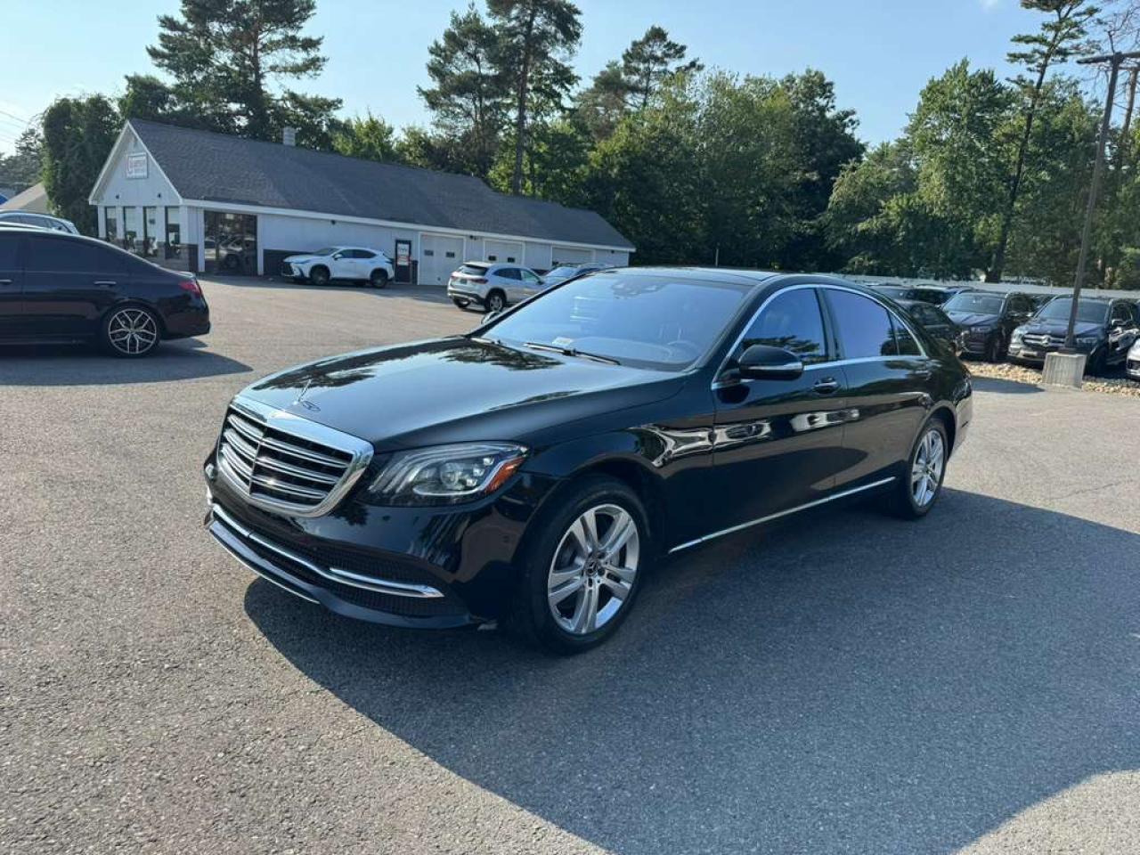2019 Mercedes-Benz S 450, VIN WDDUG6EB2KA423563 — Minor dents and scratches