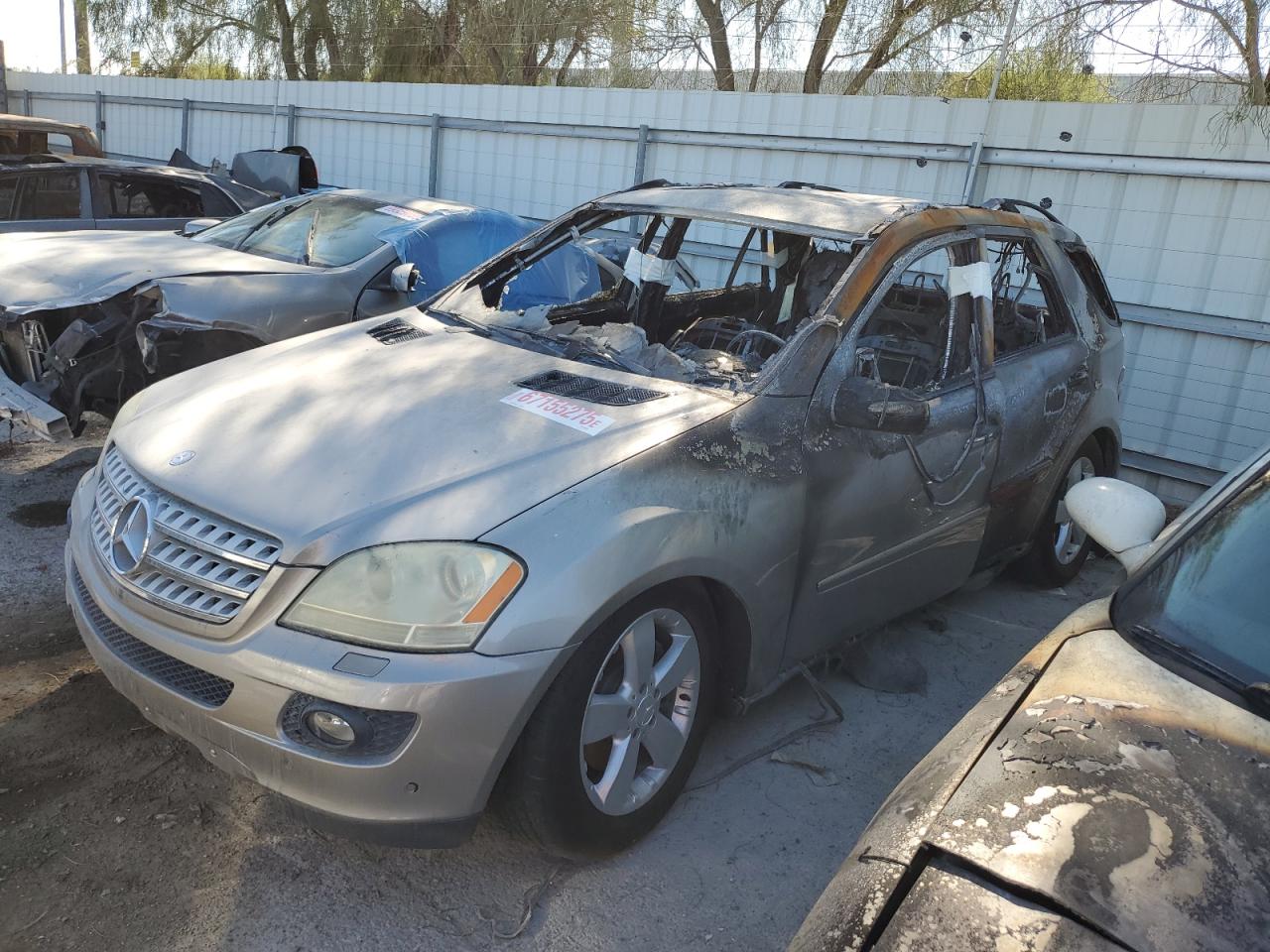 2006 Mercedes-Benz M 500, VIN 4JGBB75E86A001363 — Interior fire