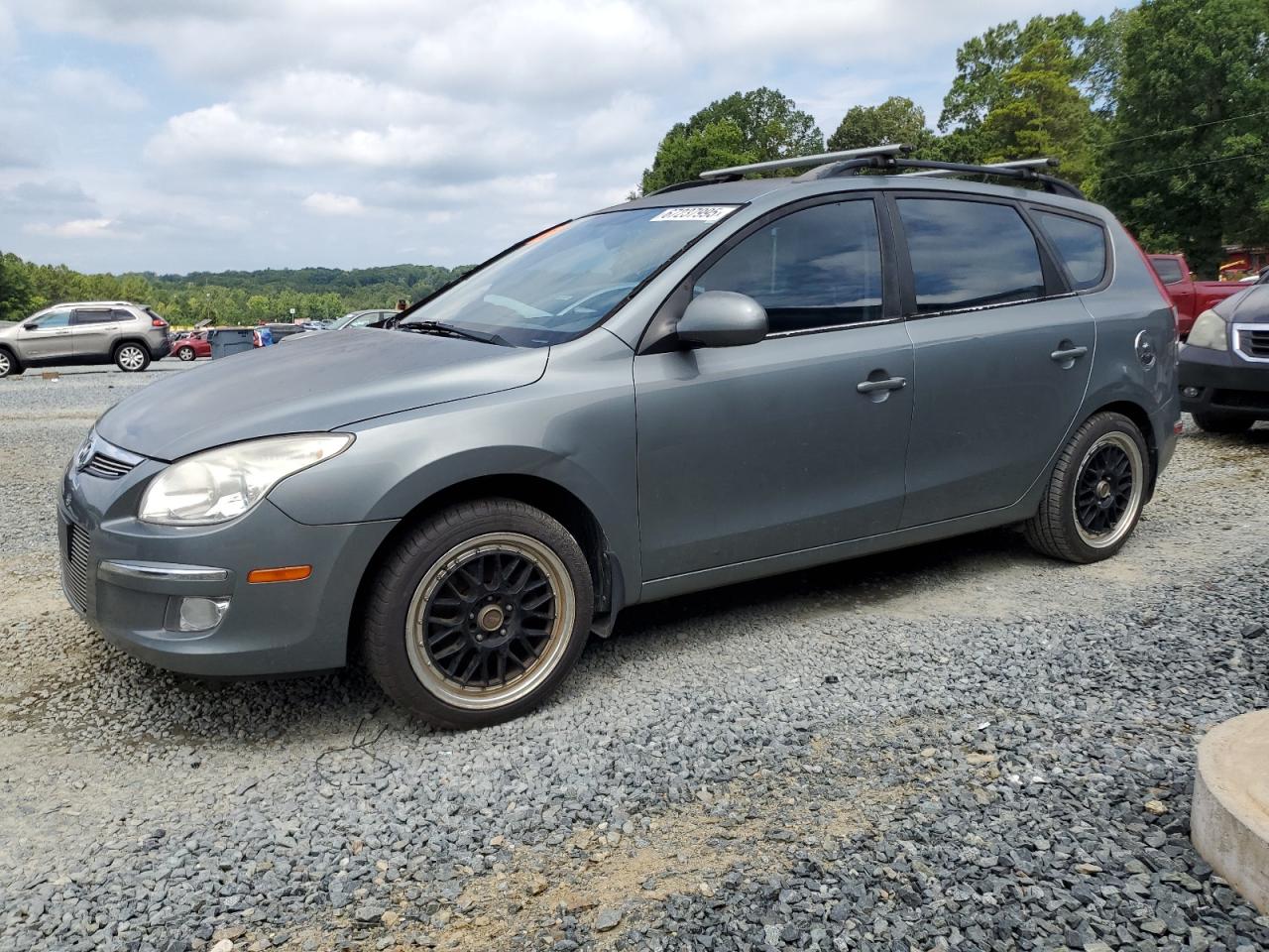 2010 Hyundai Elantra GLS, VIN KMHDC8AE0AU081413 — Front end