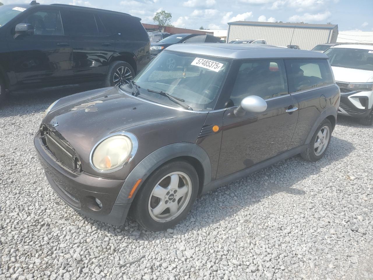 2010 MINI Clubman, VIN WMWML3C5XATX38726 — Engine fire