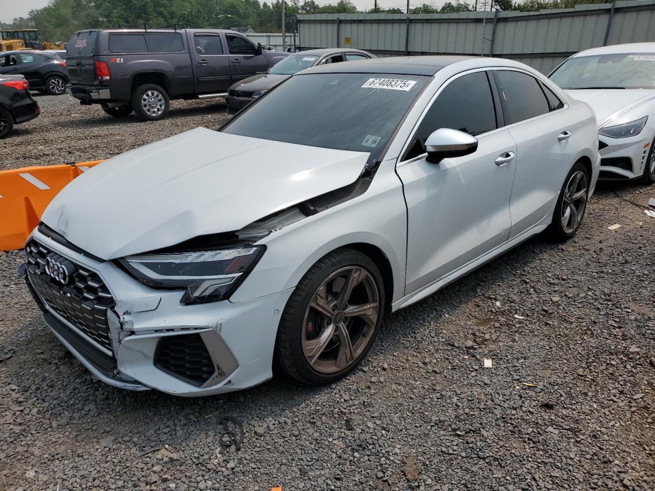2023 Audi S3 Premium Plus, VIN WAUH3DGY2PA067620 — Перед