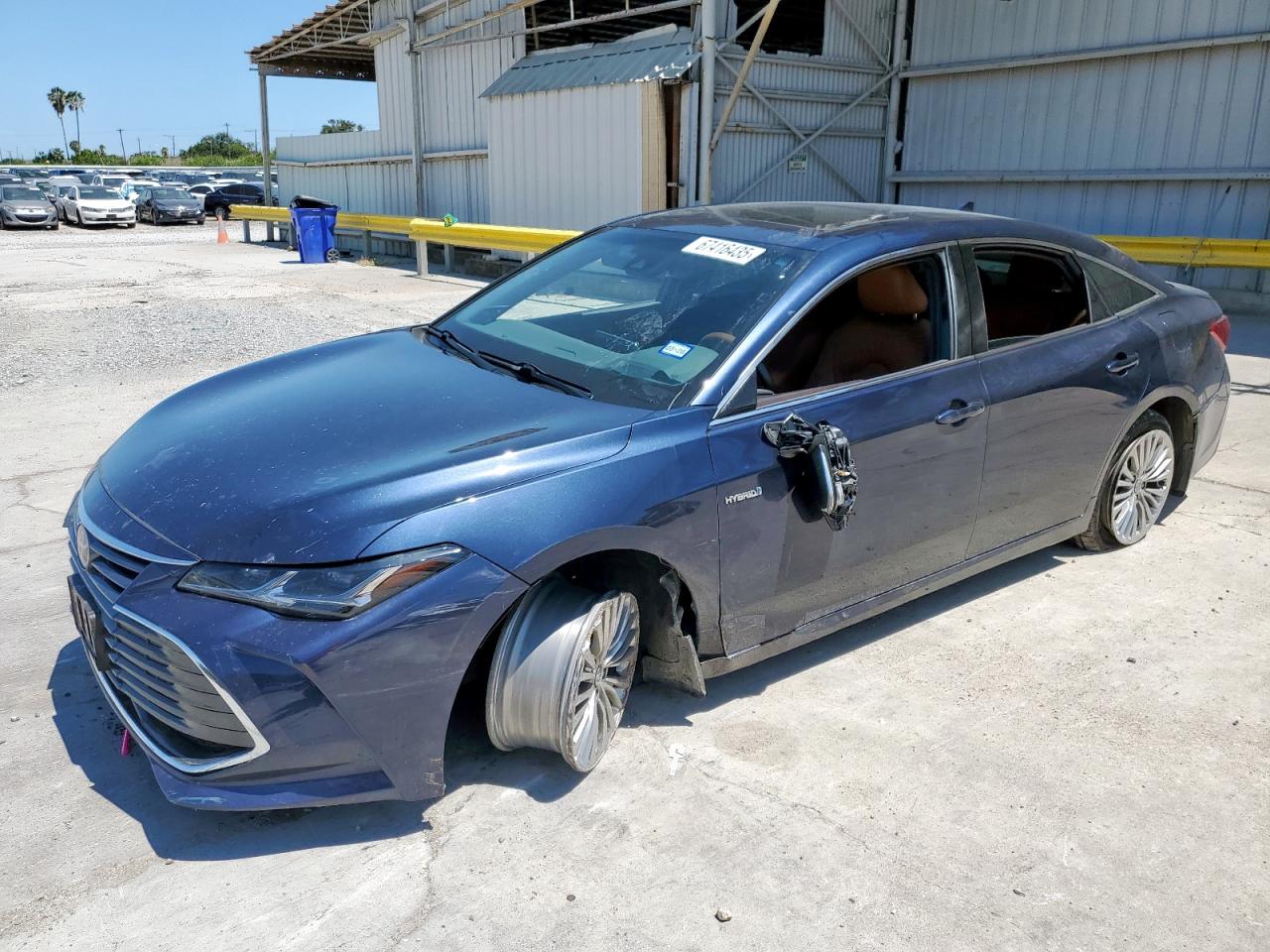 2020 Toyota Avalon Limited Hybrid, VIN 4T1C21FB4LU012974 — Undercarriage
