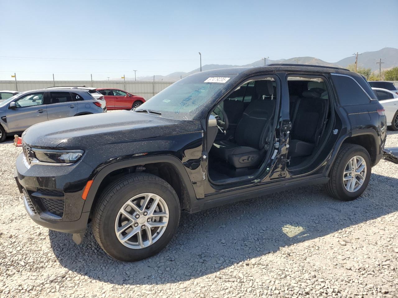 2025 Jeep Grand Cherokee Altitude X, VIN 1C4RJHAG5SC288016 — Side