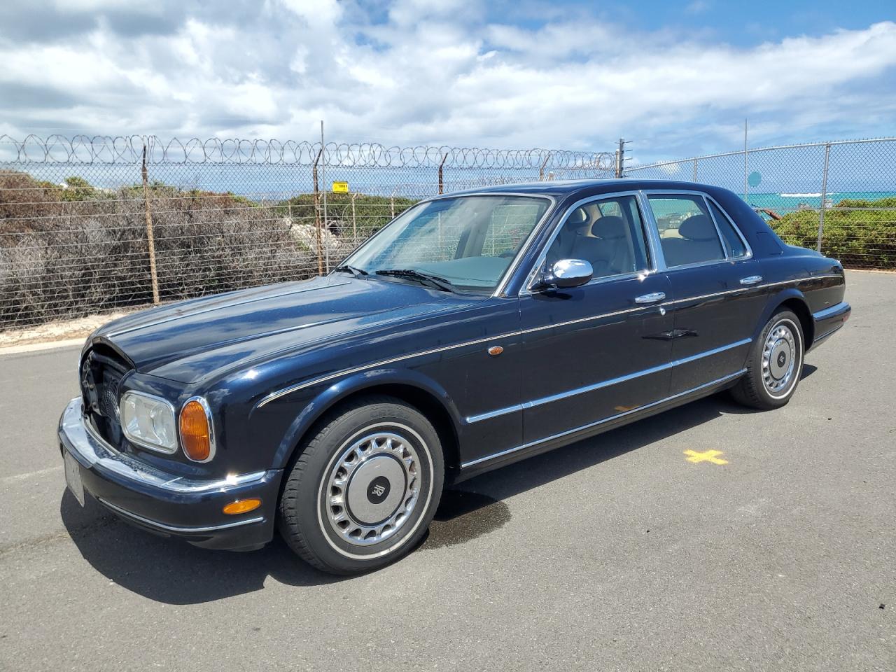 1999 Rolls-Royce Silver Seraph, VIN SCALA61E1XCX02898 — Перед